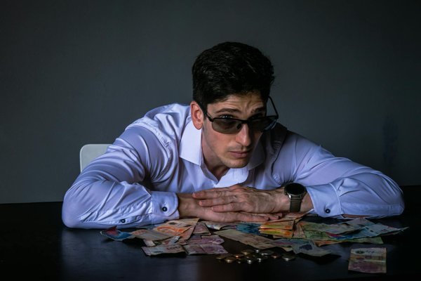 Transferts d'argent et philanthropie : Stratégies optimales pour une aide efficace